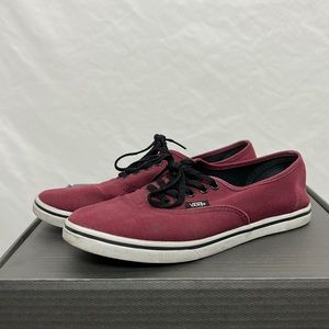 Maroon Vans 💜